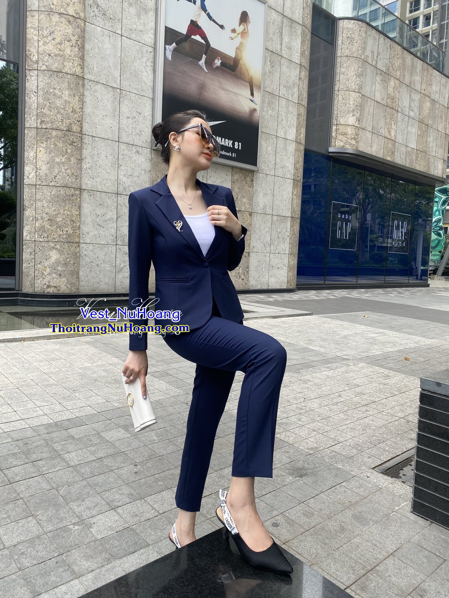 Bộ Vest nữ công sở đẹp, trẻ trung, thanh lịch, sang trọng (Tặng áo thun trong) – VN102